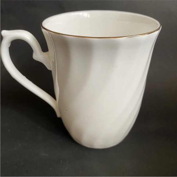 Royal Sutherland Fine Bone China Mug Floral NWOT - Picture 4 of 4